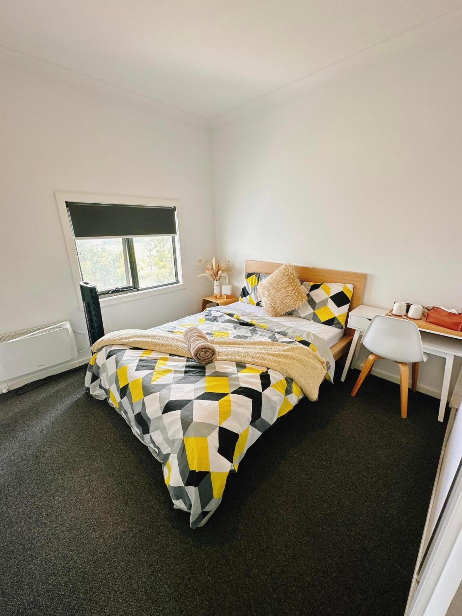 Cozy Room In Cranbourne Exterior photo